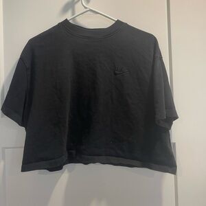Nike cropped t shirt